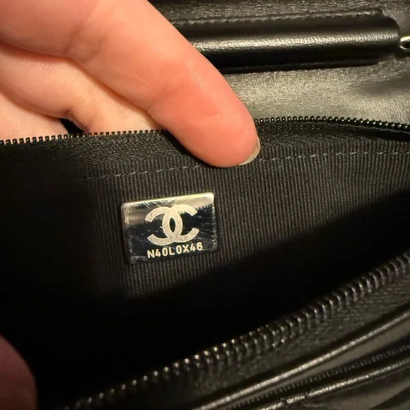 🔥RARE!! CHANEL•24C Star CC Lambskin Quilted Wallet On Chain - Picture 13 of 16